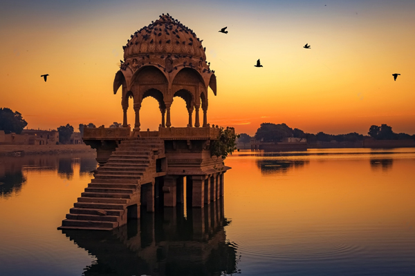 Gadisar Lake
